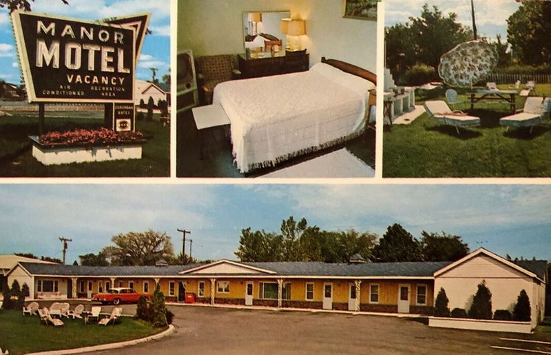 Manor Motel - Vintage Postcard